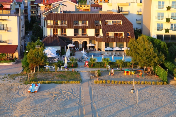 HOTEL OAZ (Kryemëdhej)